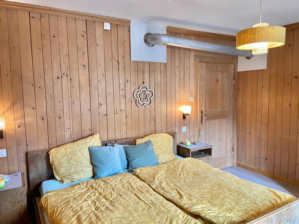 Chasa Sassalbo Bed & Breakfast Poschiavo Ngoại thất bức ảnh